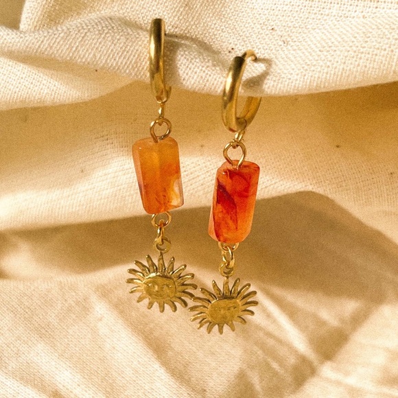 Jewelry - Red agate sun earrings